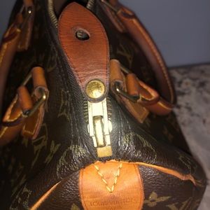 Louis Vuitton Speedy 25